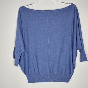 Korye women's size xs/s light blue off the shoulder top